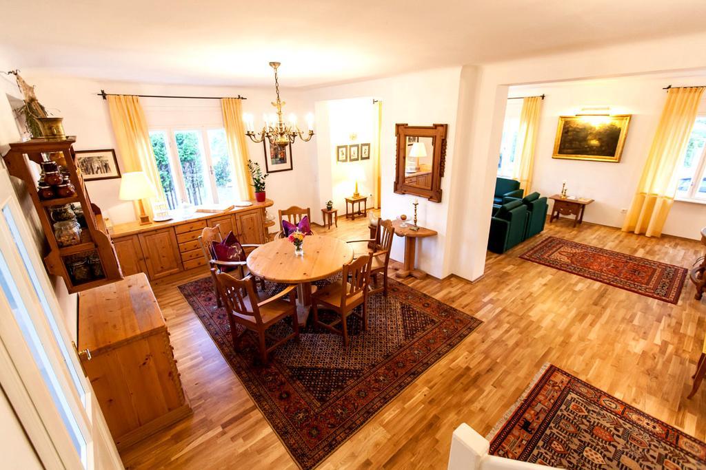 Engels Landhaus Suite Moerbisch Am See Exterior photo
